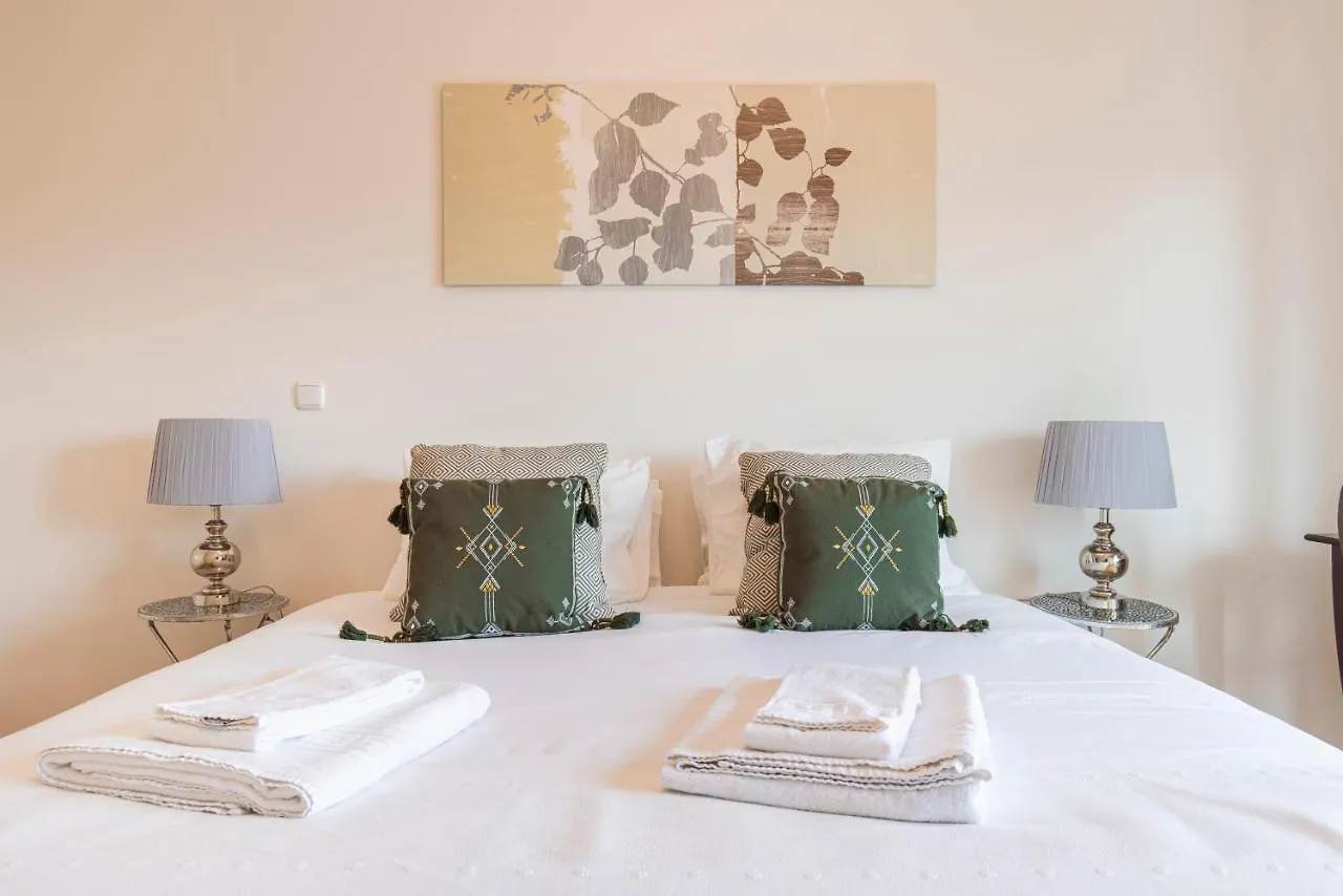 Fancy Apartment W/Metro At Doorstep By Lovelystay 리스본