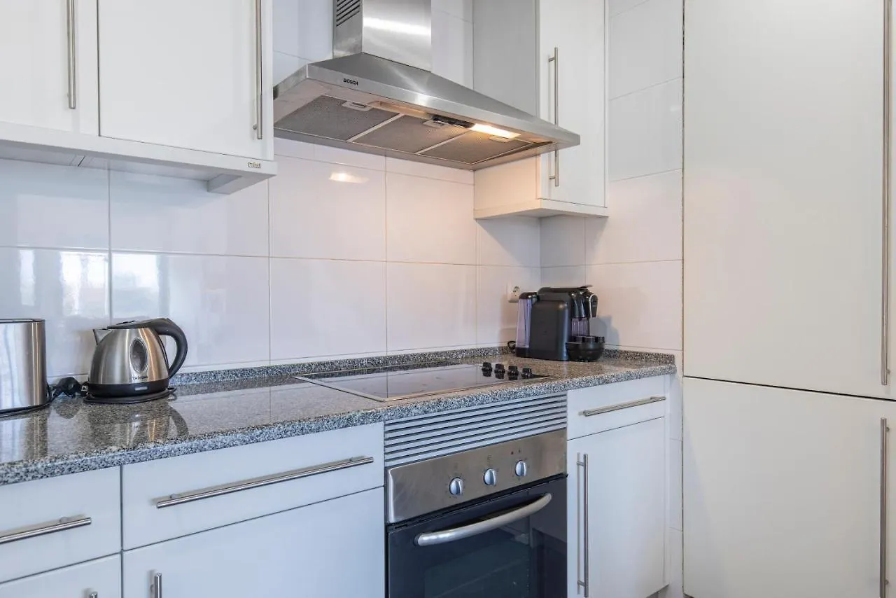 Fancy Apartment W/Metro At Doorstep By Lovelystay 리스본 포르투갈