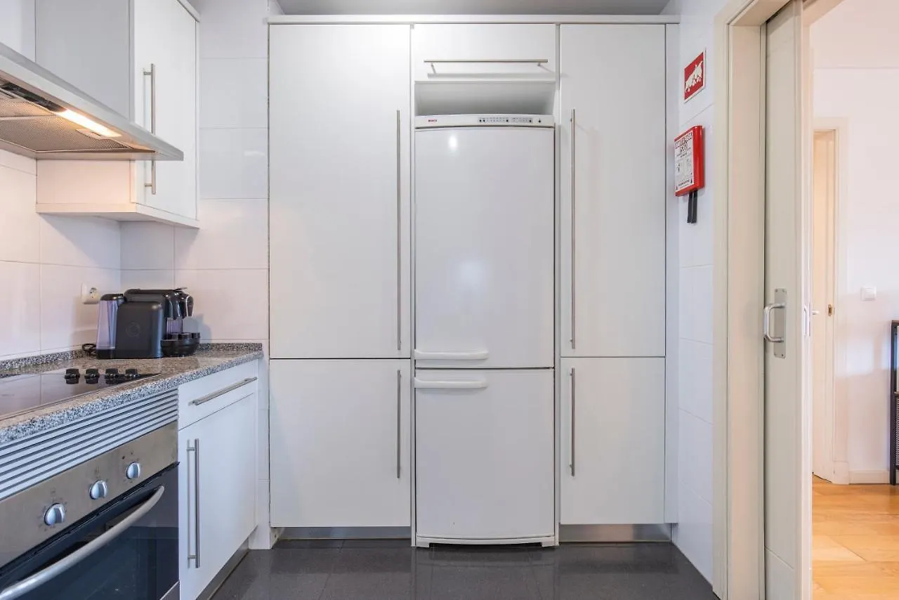 Fancy Apartment W/Metro At Doorstep By Lovelystay 리스본