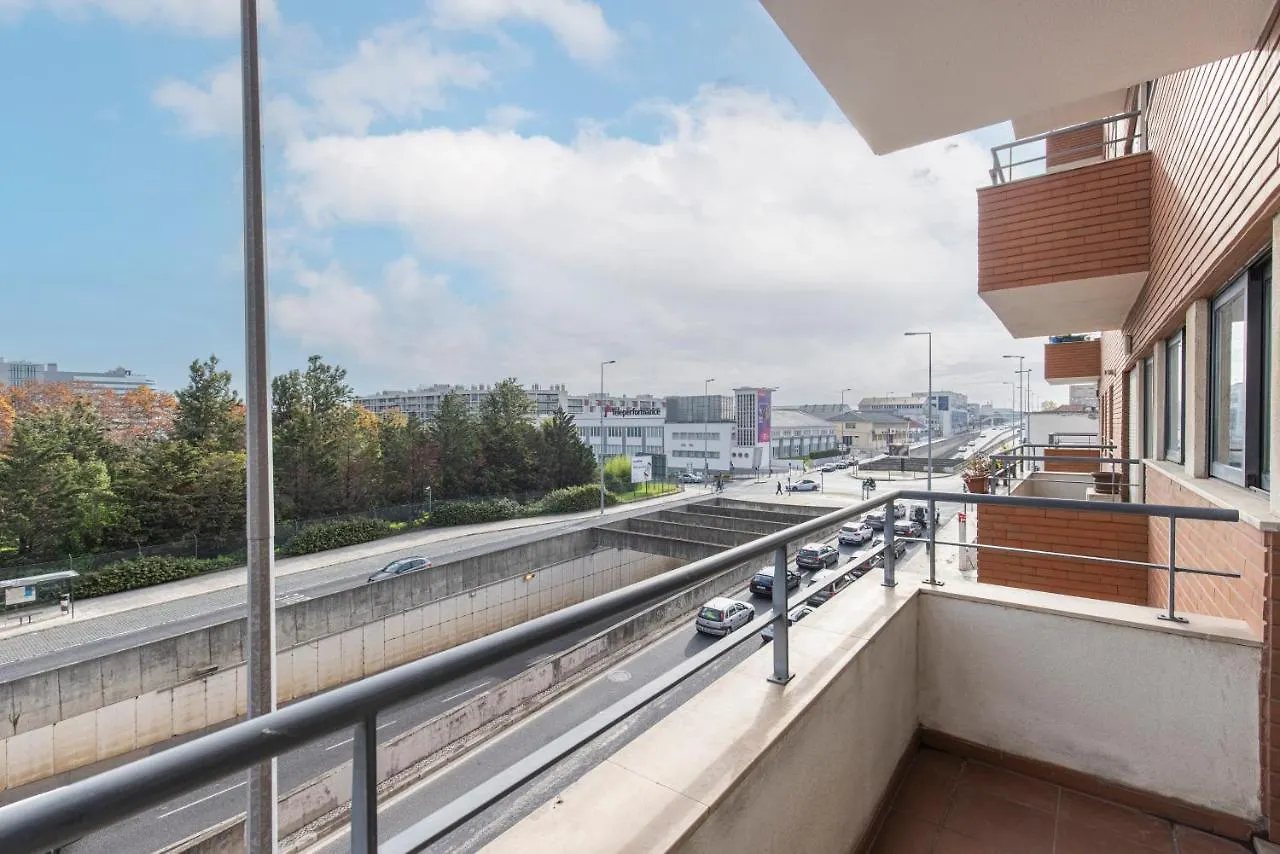 Fancy Apartment W/Metro At Doorstep By Lovelystay 리스본